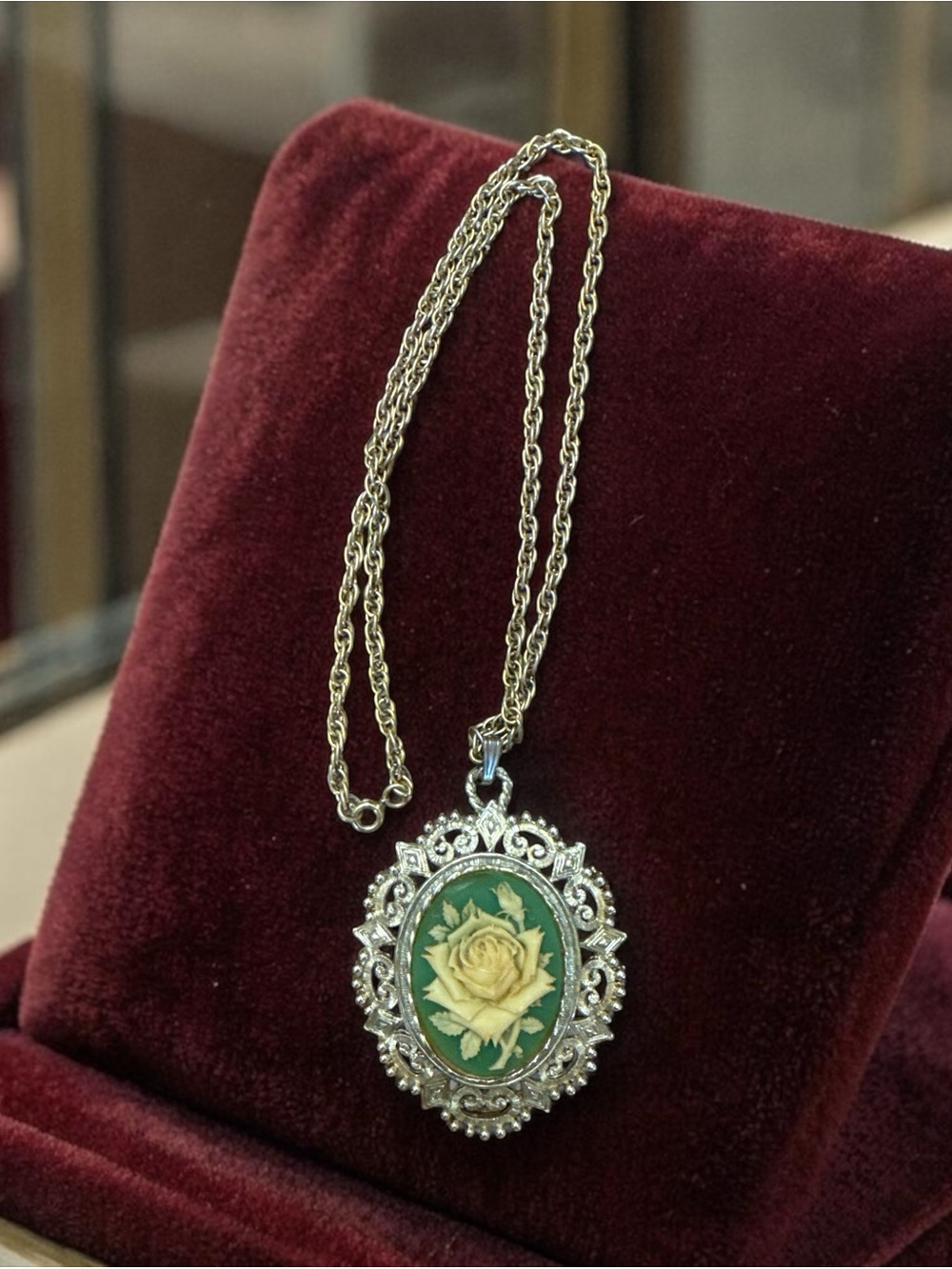 Vintage-Style Green and Yellow Rose Cameo  Pendant Necklace